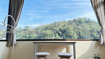 Deluxe Room | Mountain view