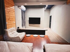 Elite Quadruple Room | Free WiFi - Here after us (Dahu)