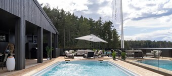 Luxury seaside villa in the archipelago. Heated pool all year around.