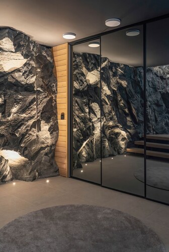 Archipelago Boutique Resort
VILLA INSIDE A ROCK