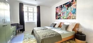 2 bedrooms, WiFi, bed sheets - Apartment in villa, sky view, elevator, luxury floor (Bad Hall)