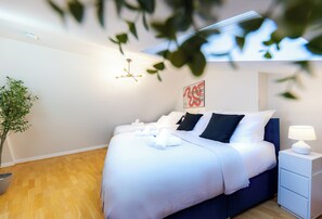 3 bedrooms, desk, iron/ironing board, travel cot