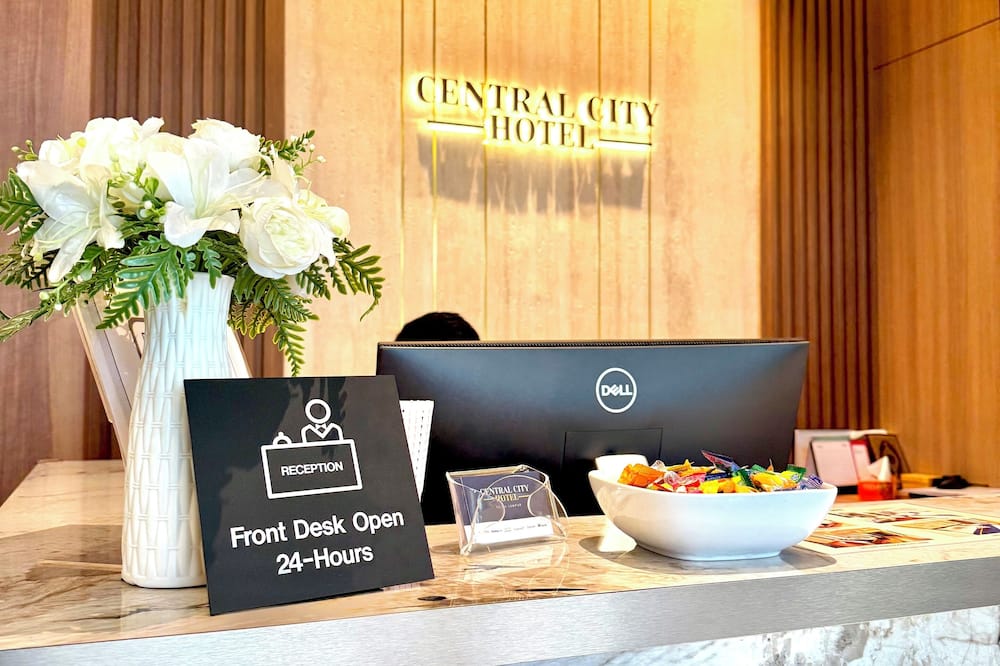 Central City Hotel at Chintatown
