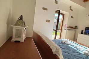 1 bedroom, desk, iron/ironing board, free WiFi - Casa Broseta (Bergamo)