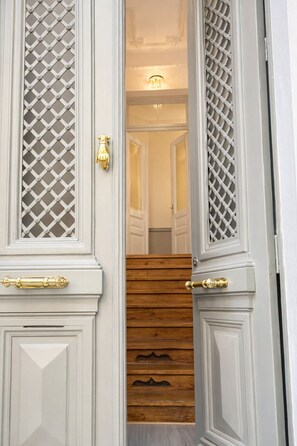 Apartment with Spacious Bathroom & Kitchen - 55m² | Property entrance - Generation 6 (Athens)
