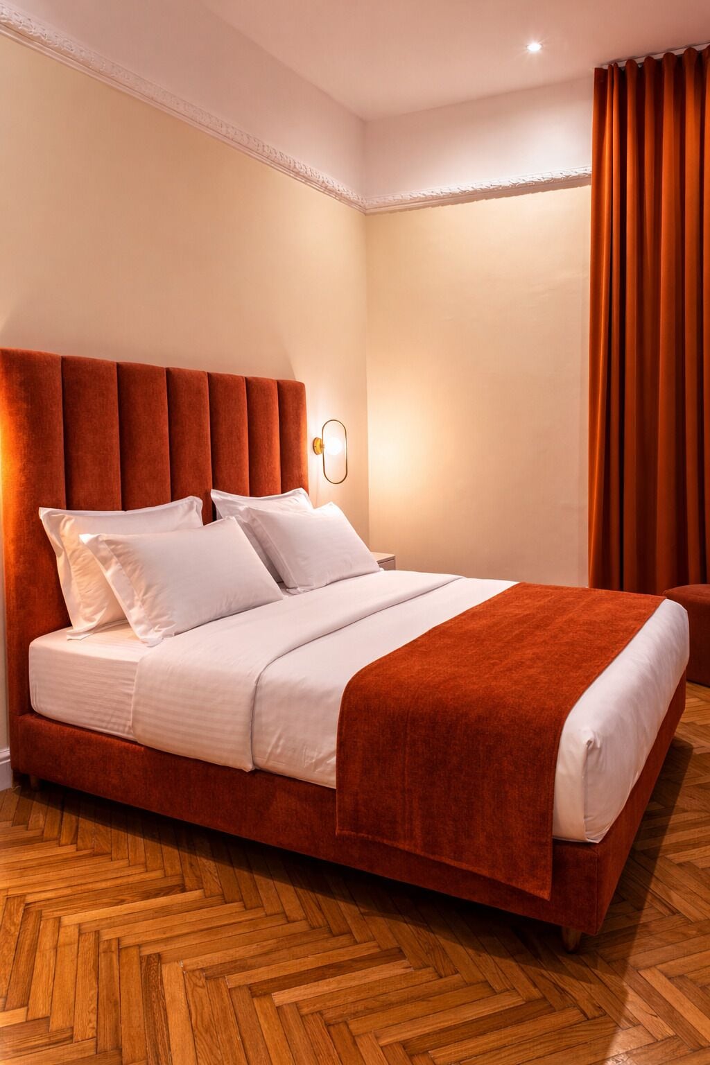 1 Schlafzimmer, hochwertige Bettwaren, Zimmersafe, individuell dekoriert