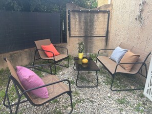 Property grounds - Cosy apartment with garden in Drôme Provençale (Nyons)
