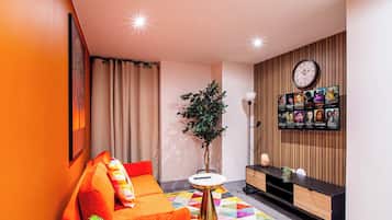 Apartemen | Area keluarga | TV