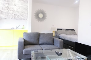 Apartment | Interior - Sheffield City Apartment Retreat (Sheffield)