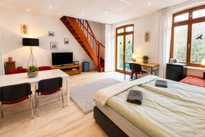 3 bedrooms, WiFi, bed sheets