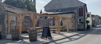 Luxurious Cosy Cottage in Stunning Peak District Village Tideswell