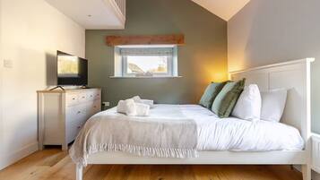 2 bedrooms, iron/ironing board, travel crib, WiFi