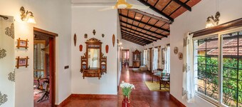 Charming 2-bedroom villa in beautiful Biligeri with WiFi