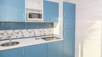 House, 1 Bedroom, Patio, Sea View | Private kitchen