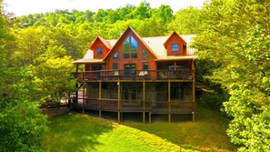Exterior - My Happy Place - Lakefront cabin (New Tazewell)