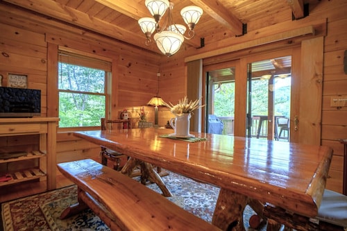 My Happy Place - Lakefront cabin