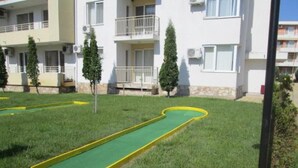 Apartment | Property grounds - Apartment - Sleeps 6, Pet Friendly & 6 Pools (Nessebar)