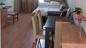 2 bedrooms, iron/ironing board, free WiFi, bed sheets - Apartment - Sleeps 6, Pet Friendly & 6 Pools (Nessebar)
