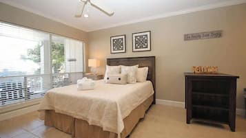 Iron/ironing board, free WiFi