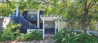 Sunsuite~Walk to Beach~Tennis~Olympic Pool<br><br>Please ask us about Golf Packages for Monthly Rentals!