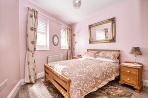 Apartment | 1 bedroom, iron/ironing board, free WiFi, bed sheets