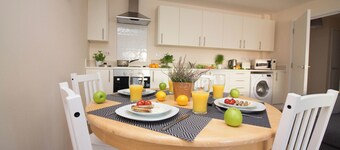 Stayzo Stylish Accommodation in Southampton 10