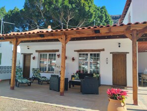 House | Terrace/patio