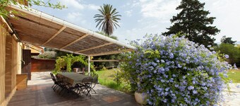 Five bedrooms & 4 bathrooms.A few steps from a white sandy beach, South Sardinia