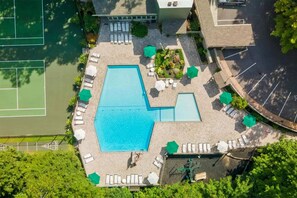 Exterior - Chalet Village Resort*Hot Tub*Sauna*3 Mins to Ober (Gatlinburg)