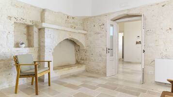 Family Villa, Garden View | Living area