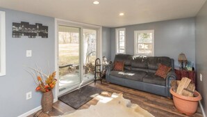 House | 3 bedrooms - Amazing Hiking Cozy Home Close to Mountns Fireplace (Prattsville)