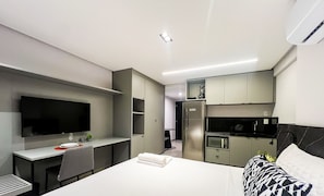 Basic Studio | Free WiFi, bed sheets - Way Tambaú (João Pessoa)