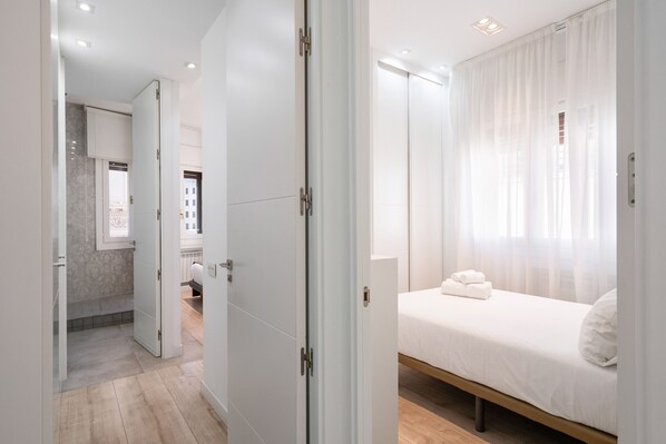 1 bedroom, iron/ironing board, free WiFi, bed sheets