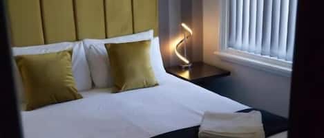 Comfort Double Room, Sea View | Desk, soundproofing, iron/ironing board, free WiFi