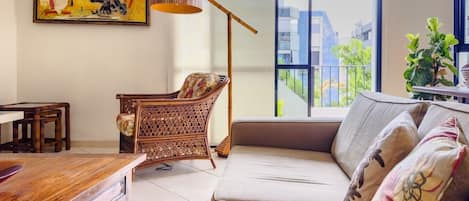 Apartment | Living area | TV