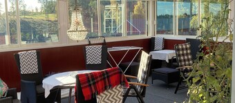 House on a farm, boat, fishing, barbecue, sauna by the lake. Electric vehicle chargers.  Near the slalom slope.