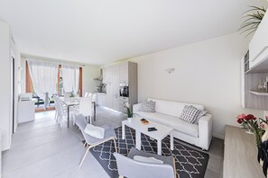 Dining room - La Romantica by Wonderful Italy (Manerba del Garda)