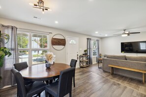 Dining - Cozy 3BR Retreat with WiFi and AC in the Heart of Raleigh (Raleigh)