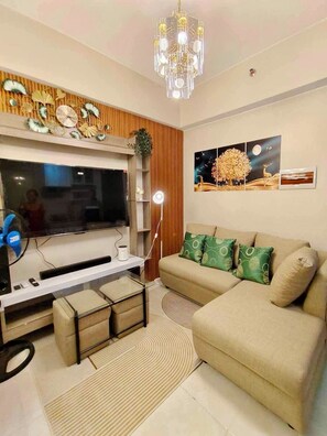 Chambre, 2 chambres, accessible aux personnes à mobilité réduite, balcon | Salle de séjour