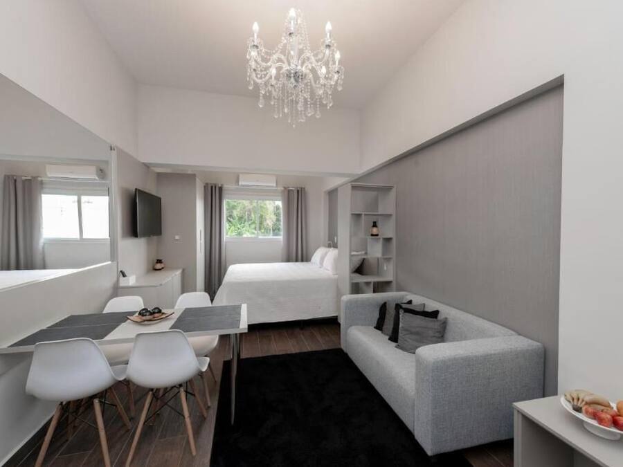 Quarto casal standard, vista para a cidade | Frigobar, Wi-Fi de cortesia, roupa de cama