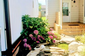 Exterior detail - City Sunsets in the Heart of Germantown (Louisville)