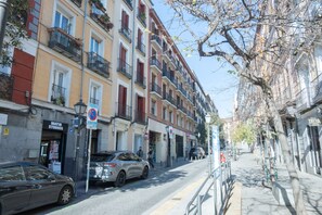 Self-parking (surcharge) 35 per night