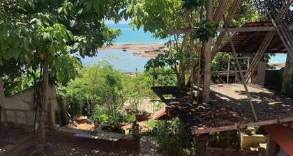 Setiba/Guarapari Beach Bungalow "Tree House"