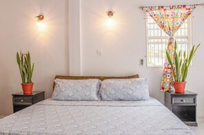 1 bedroom, WiFi - Frenz  Coconut Suites 2 (Soufriere)
