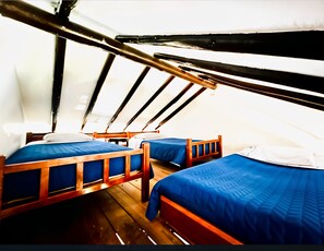 6 Schlafzimmer