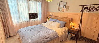 Charming 2-bedroom house in pleasant Suwon with AC, WiFi