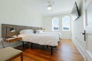 2 bedrooms, desk, iron/ironing board, travel crib