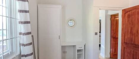 2 多间卧室、WiFi