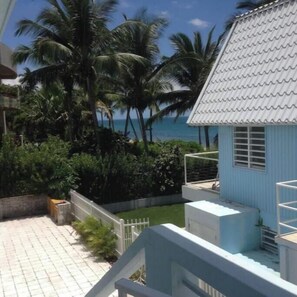 Property grounds - Best Beach House, Direct Ocean Views in Sea Beach! (Rincón)