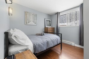 3 bedrooms, in-room safe, WiFi, bed sheets